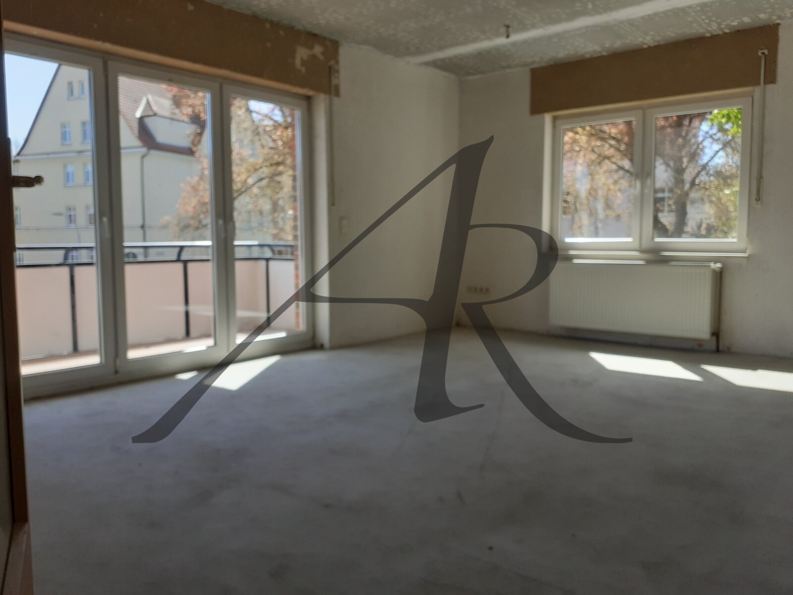 Tolle 2-Zimmer-Wohnung mit 2 Balkonen im "Villenviertel" Tolle 2-Zimmer-Wohnung mit 2 Balkonen im "Villenviertel"