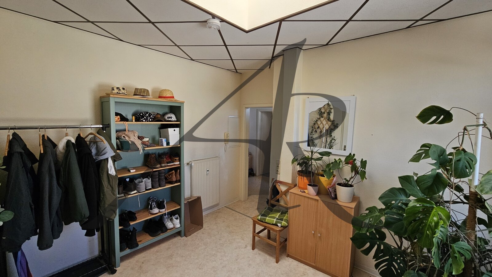 individuelle 5-Zimmer-Wohnung mit Balkon und 2 Bädern individuelle 5-Zimmer-Wohnung mit Balkon und 2 Bädern