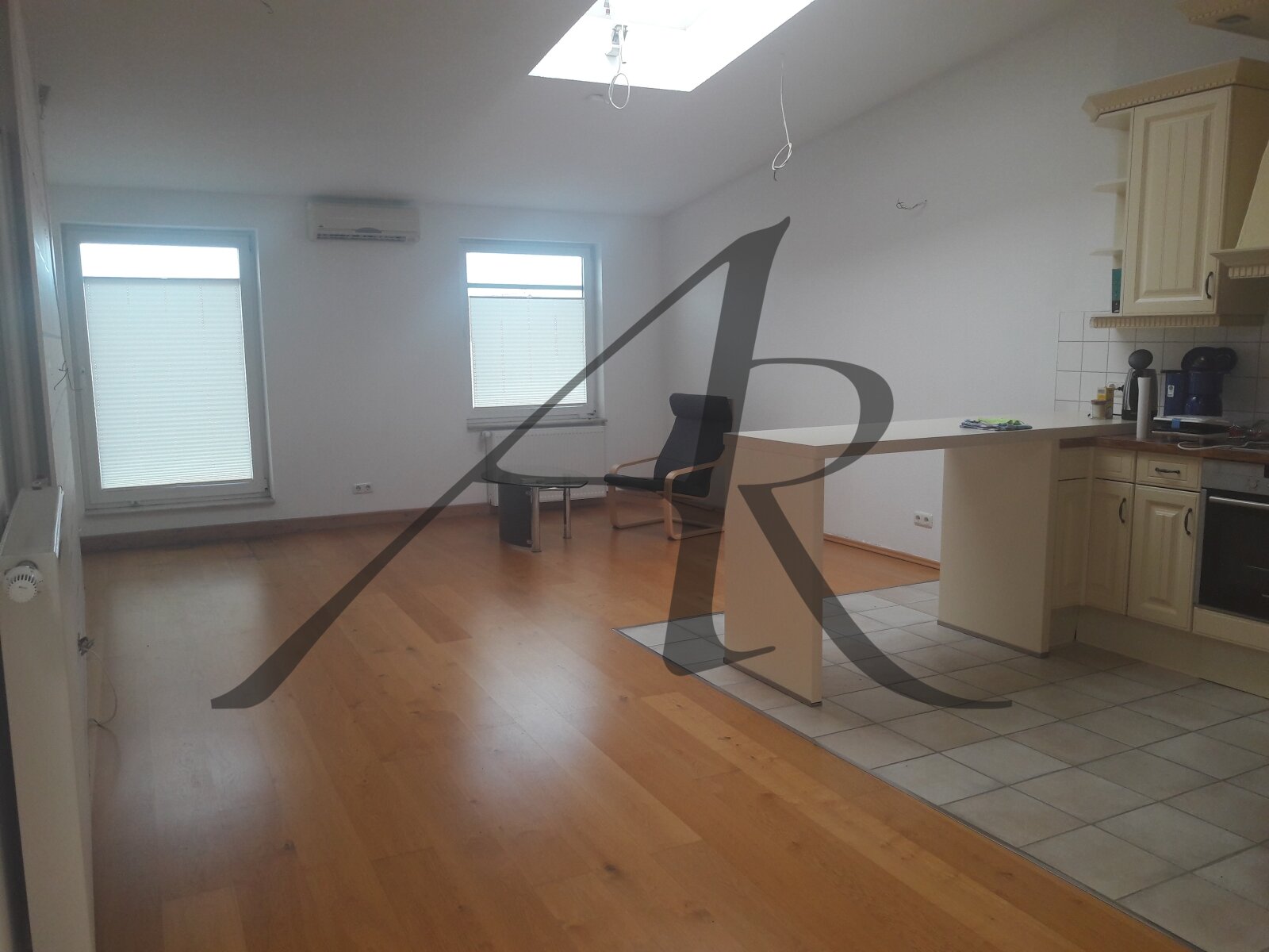 Loftcharakter, Dachterrasse, Citylage - alles außer Null-Acht-Fuffzehn Loftcharakter, Dachterrasse, Citylage - alles außer Null-Acht-Fuffzehn