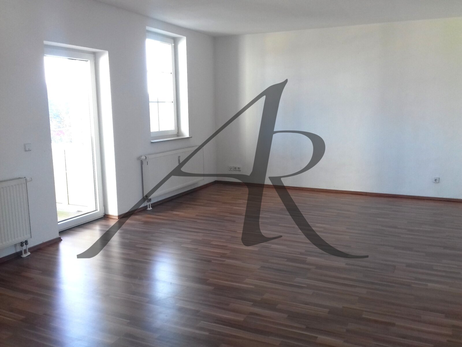 Moderne 3-Zimmer Wohnung mit Balkon - ein sehr gepflegtes Haus Moderne 3-Zimmer Wohnung mit Balkon - ein sehr gepflegtes Haus